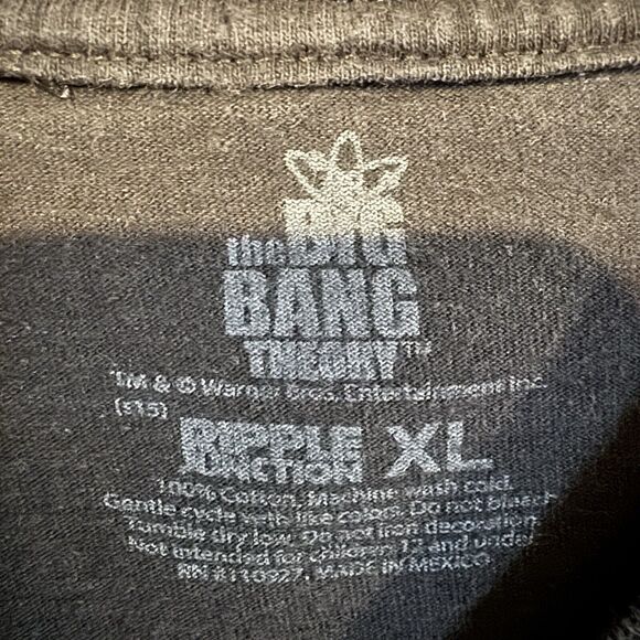 Big Bang Theory Sheldon SS T-Shirt Black Fine Line Between Wrong  & Visionary - Picture 3 of 5